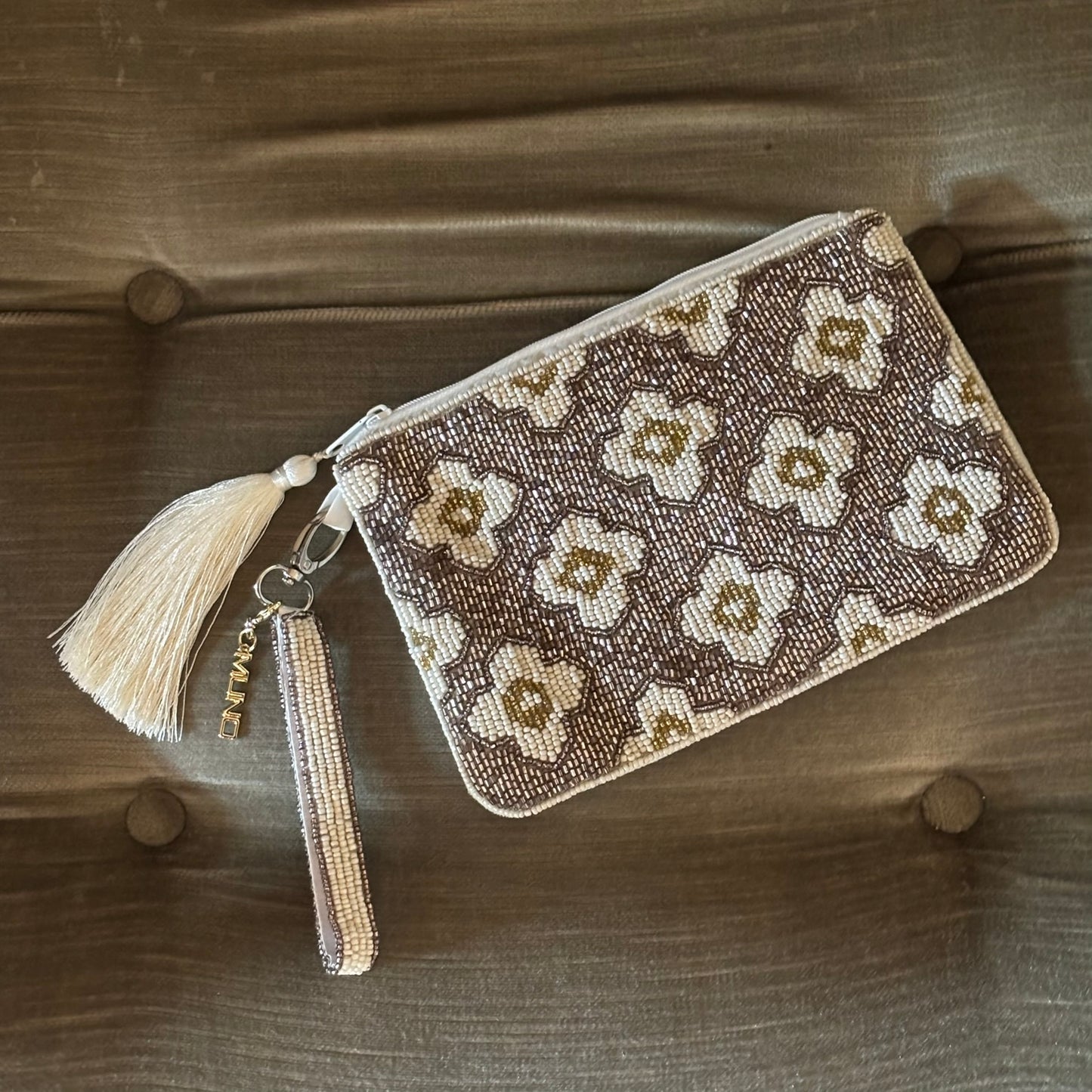 Classy Pouch Medium