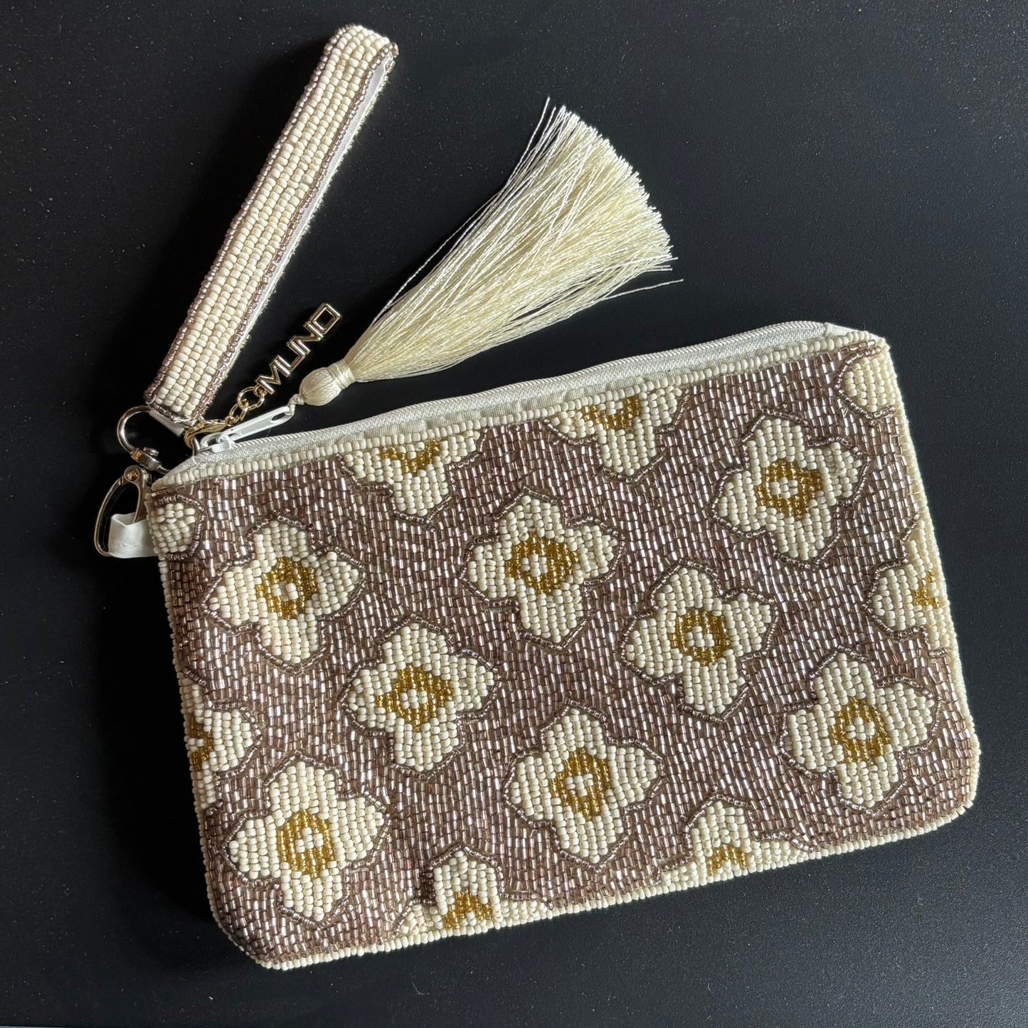 Classy Pouch Medium