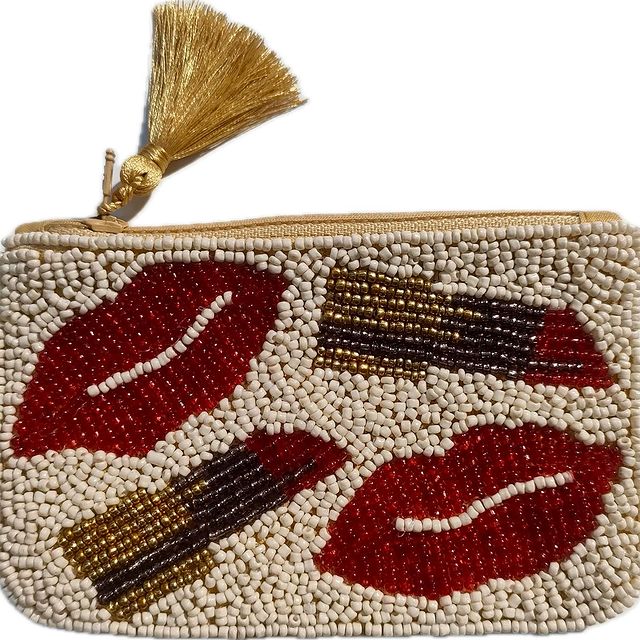 TataaProud to announce our brand new accessories line! Your lipstick will never be lost again#pouch #purse #handmade #be